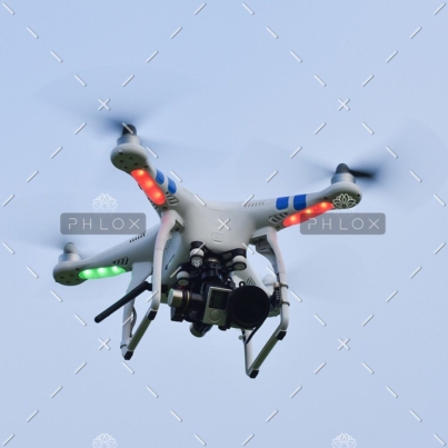 demo-attachment-82-camera-drone-fly-109003